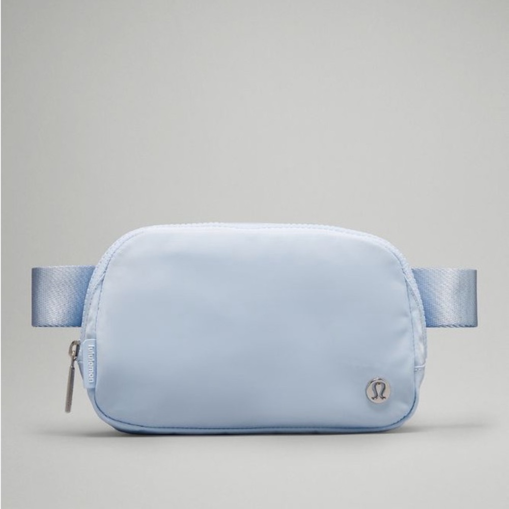 NWT Lululemon Everywhere Belt Bag 1L Windmill Blue